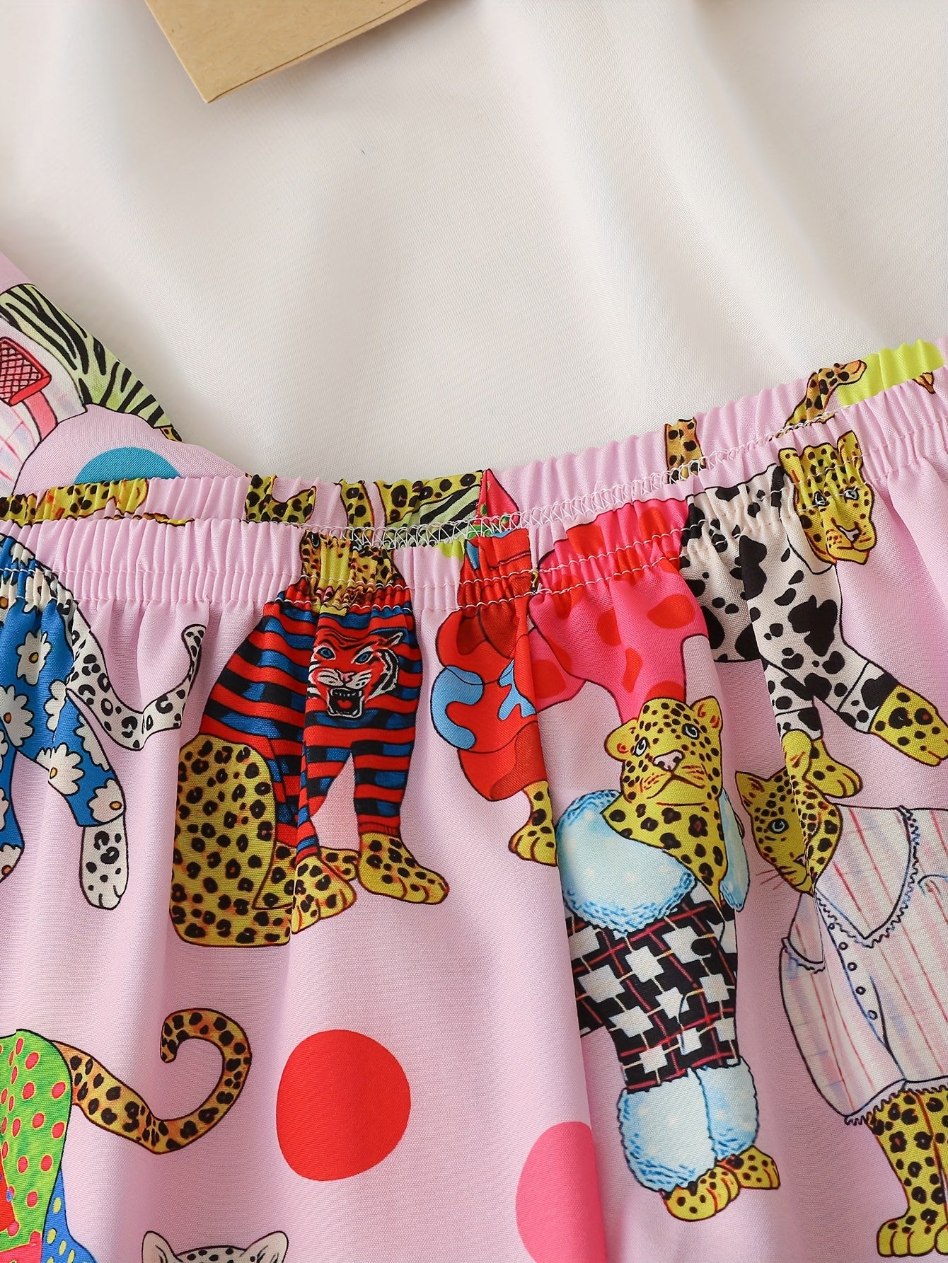 Ladies' Two-piece Satin Pajama Set with Colorful Leopard Pattern, Women's 2pcs Short-sleeved Stand Collar Top Paired with Shorts, Women's Pajamas for Home Wear, Two-piece Women's Set