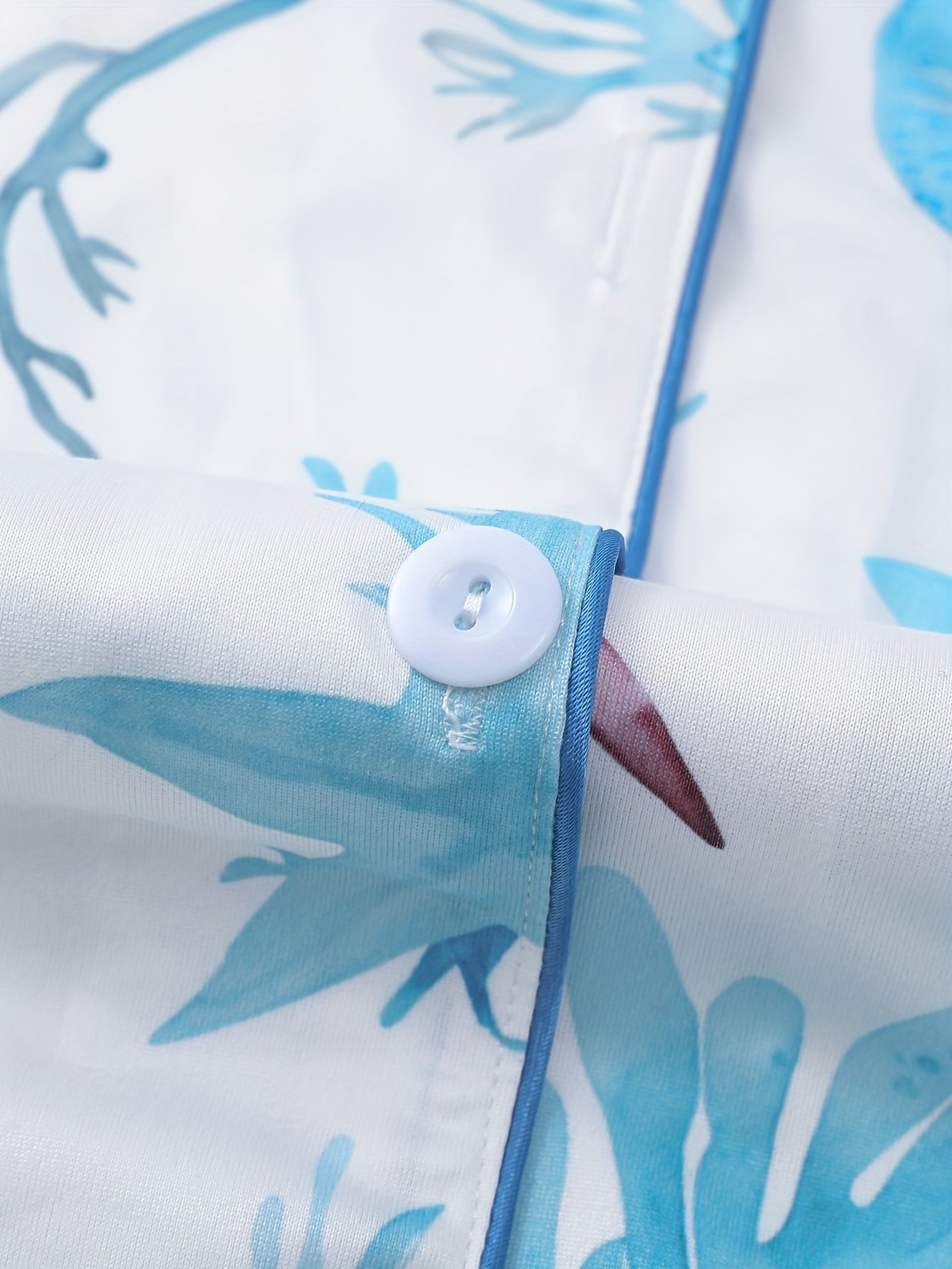 Two Piece Women'S Elegant Polyester Pajama Set, Knitted Fabric, Comfortable For All Seasons, Short Sleeved Button Top, Collar And Same Shorts, With Starfish Seaweed Print And Pocket Details, Suitable For Adult Pajama Set