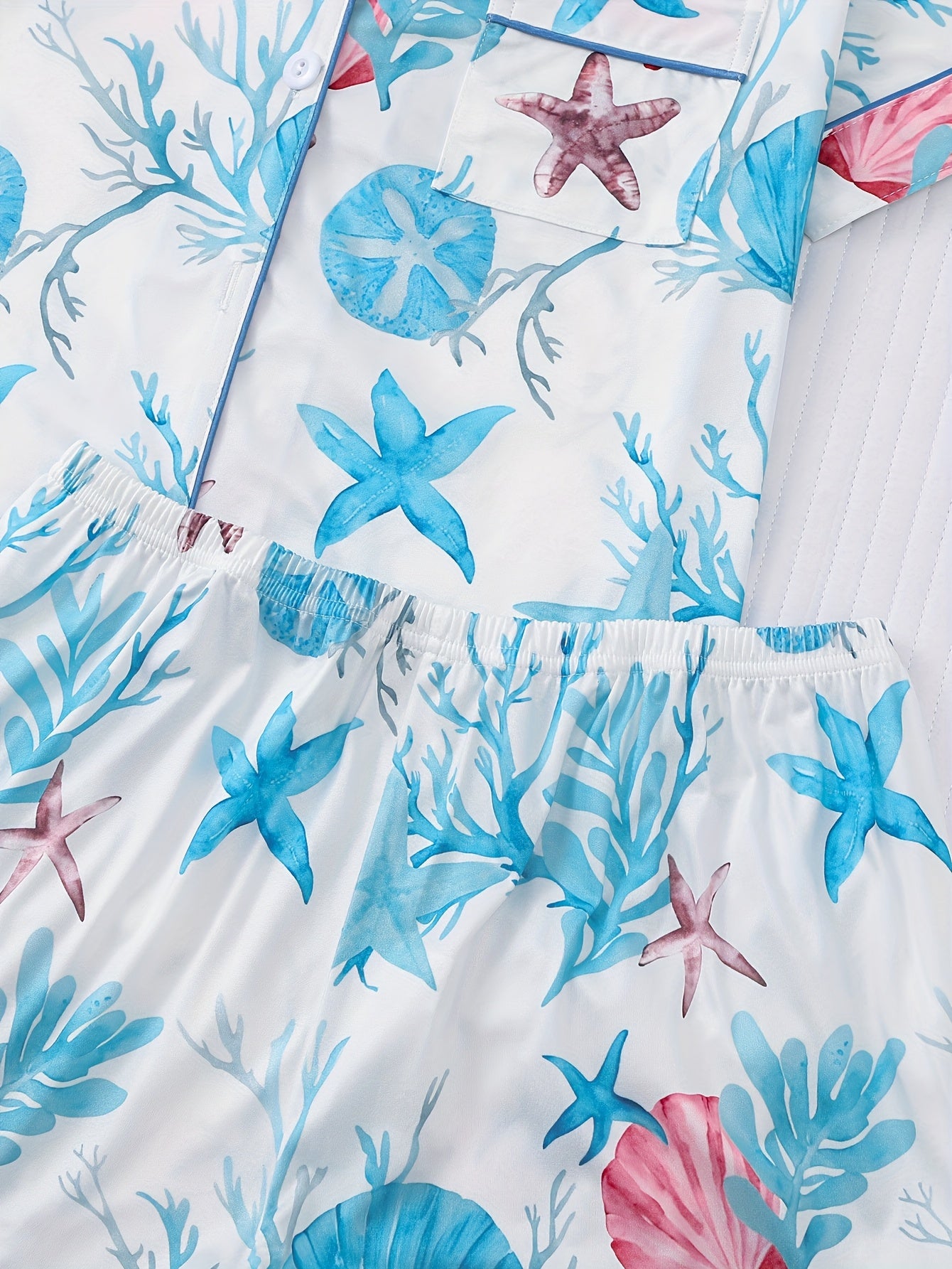 Two Piece Women'S Elegant Polyester Pajama Set, Knitted Fabric, Comfortable For All Seasons, Short Sleeved Button Top, Collar And Same Shorts, With Starfish Seaweed Print And Pocket Details, Suitable For Adult Pajama Set