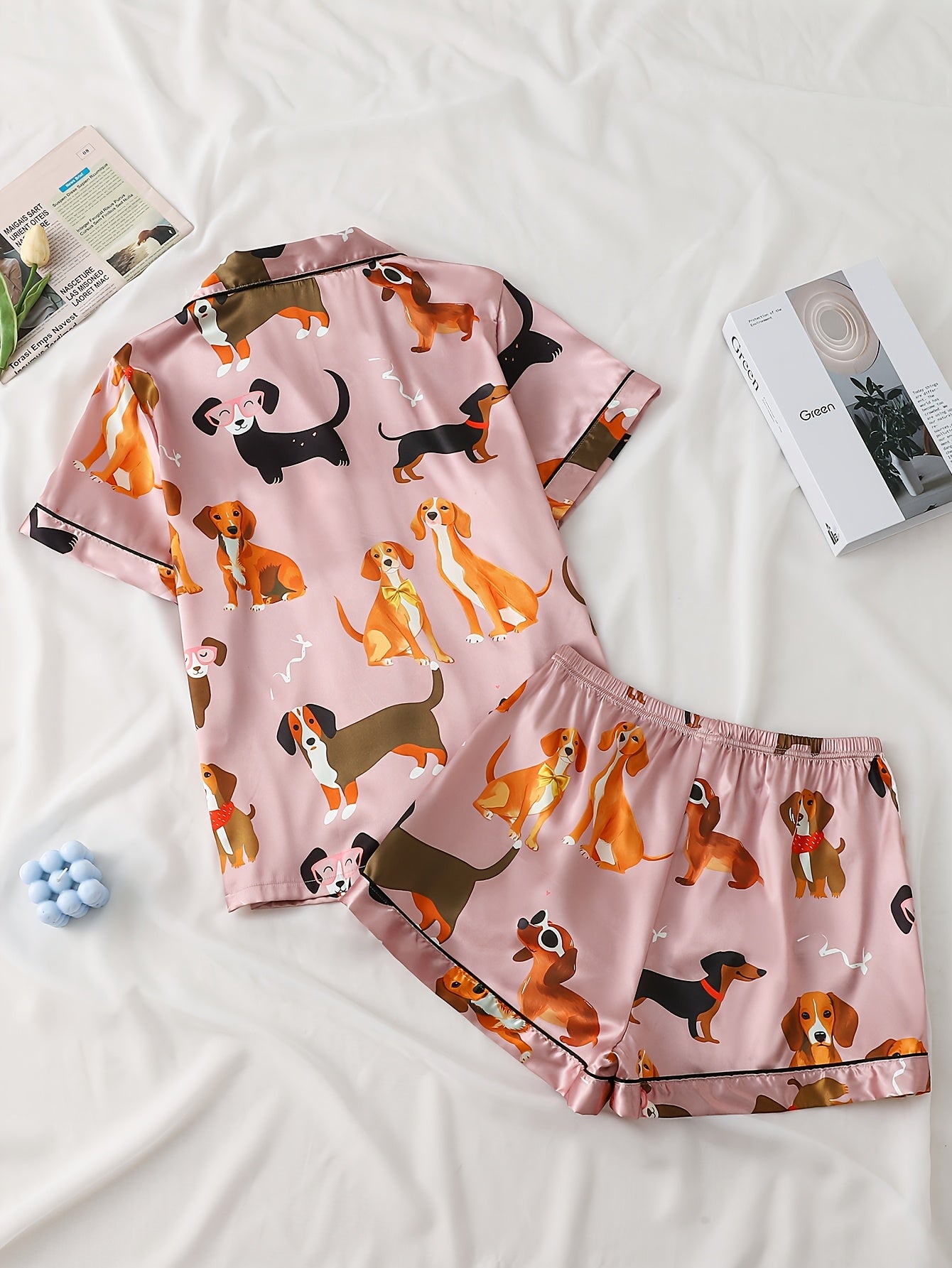Ladies' Two-piece Satin Pajamas Set In Red Bean Paste Color with A Small Dog Pattern, Ladies' Two-piece Short-sleeved Stand-up Collar Top Paired with Shorts, Ladies' Pajamas for Home Wear, Two-piece Women'S Set