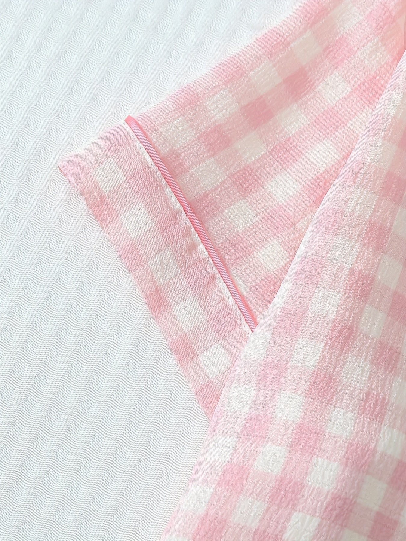 Checkered Print Pajama Set, Short-sleeved V-neck Button- Shirt And Stretch Trousers, Polyester Pajama Set, Machine Washable