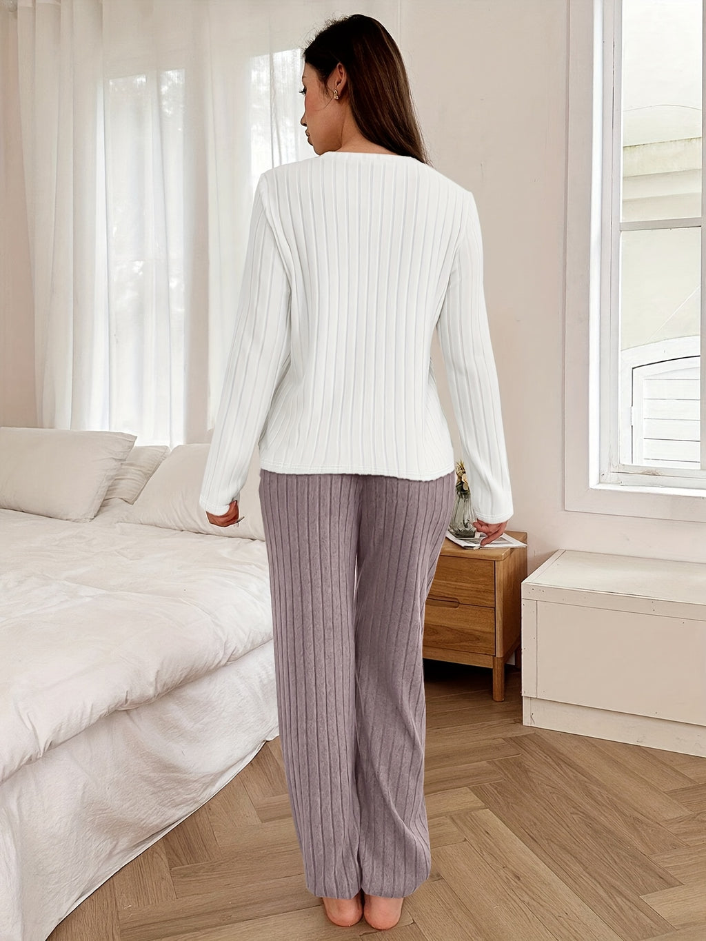 Autumn and Winter Women's Pajama Set with Heart Pattern, Fleece-Lined Round Neck Long Sleeve Pants - Comfortable, Cute, Sweet, and Elegant Home Wear