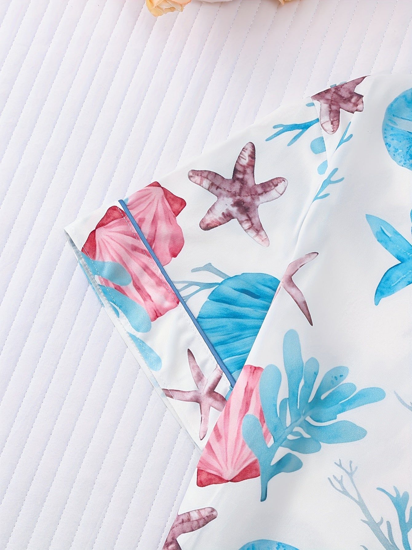Two Piece Women'S Elegant Polyester Pajama Set, Knitted Fabric, Comfortable For All Seasons, Short Sleeved Button Top, Collar And Same Shorts, With Starfish Seaweed Print And Pocket Details, Suitable For Adult Pajama Set