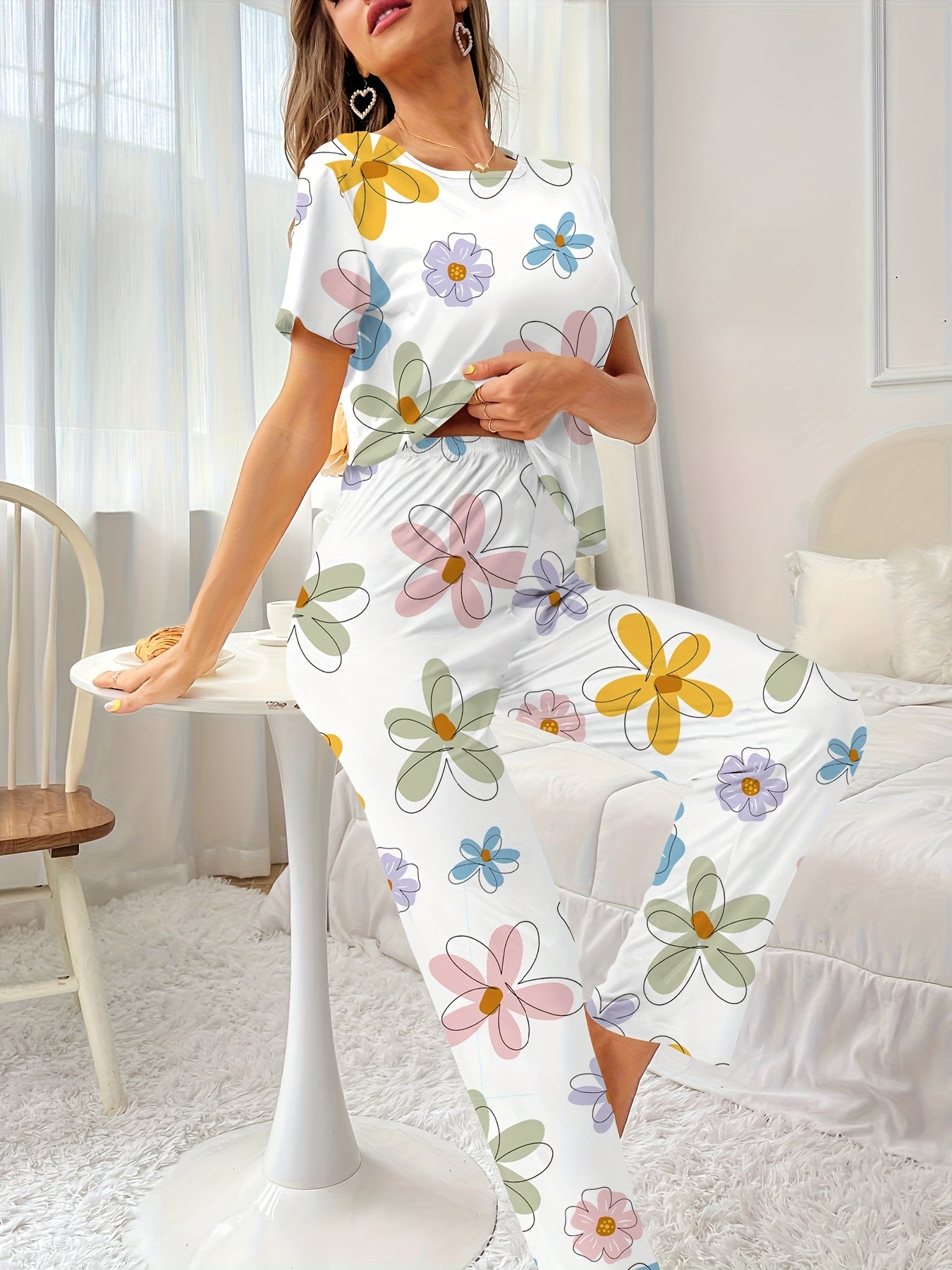 Women'S Floral Print Colorful Short Sleeve Pajama Set - Soft Polyester, Round Neck, Casual Sleepwear with Vibrant Flower Design, Perfect for Relaxing Nightwear, Relaxed Fit Pajamas | Floral Print Pajamas | Polyester Fabric