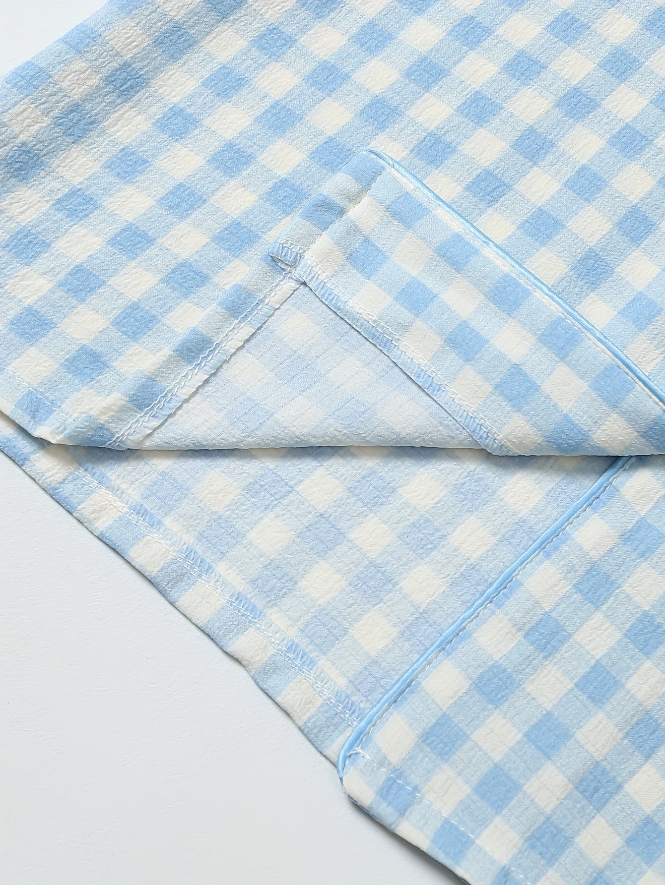 Women'S Casual Gingham Pajama Set - Short Sleeve Blouse with Button-Up & Shorts with Bow Detail, Soft & Breathable Fabric for Spring & Summer, Relaxed Fit, Casual Wear|Gingham Pattern|Short Sleeve Top, Gingham Pajamas
